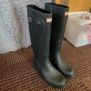 Matte Black Hunter Boots